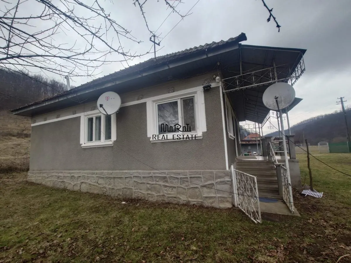 1.3 haTeren si  Casa Luncoiu de Jos - foto 9