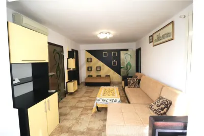 Apartament 2 camere , centrala proprie ,in P-ta Operei - foto 2