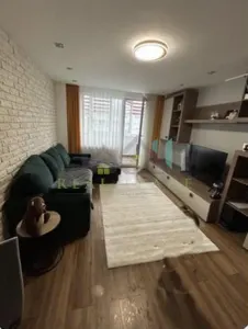 Apartament 2 camere decomandat etaj intermediar zona Astra - Brasov