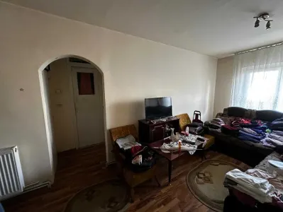 Apartament 3 camere  Tractorul - foto 3