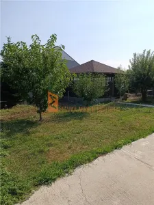 Casa tip parter zona Capatanesti - foto 14
