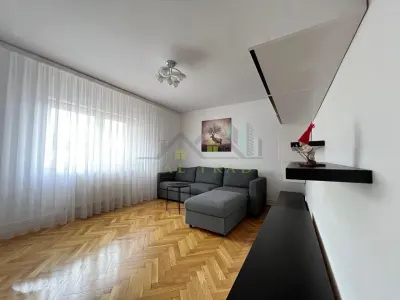 Apartament 3 camere zona Centrul Civic - Brasov