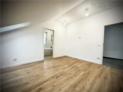 2 camere 96 mp, 2 bai, vedere spectaculoasa – Rasnov - foto 11