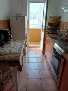Apartament 3 camere decomandat, etajul 2 Astra - foto 2
