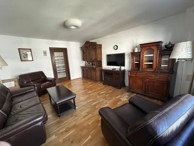vanzare apartament 3 camere | Piata Unirii | etaj 5/7 | decomandat | 80mp utili | recent renovat | - Bucuresti