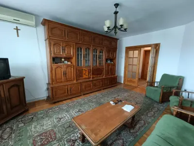 Apartament 3 camere decomandat zona Crang - Buzau