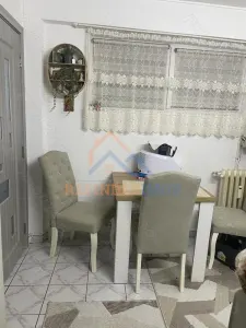 Apartament de vanzare cu 2 camere, zona Titan - foto 11
