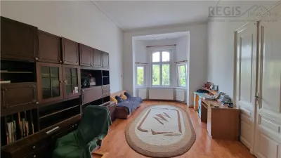 Apartament  clasic de doua camere zona Centrul Istoric - foto 2