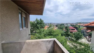 Vila de 7 camere intr-o  zona preferentiala a   Brasovulului Vechi - foto 11