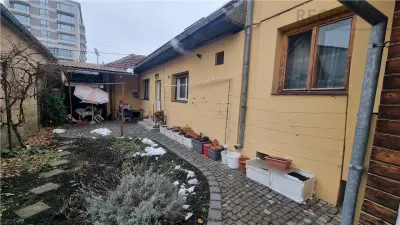 Casa de 5 camere , zona Brasovul Vechi - foto 3
