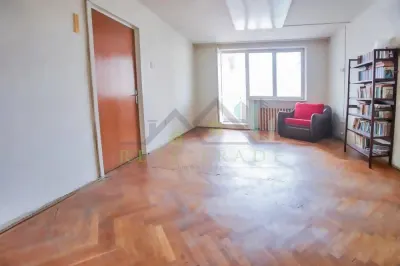 Apartament 3 camere decomandat zona Grivitei - Brasov