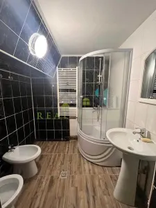 Apartament 3 camere Centrul istoric - foto 8