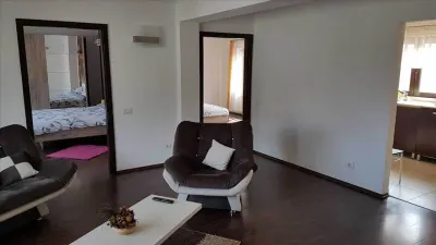 Vanzare apartament 3 camere renovat Zona Central, Brasov - foto 3