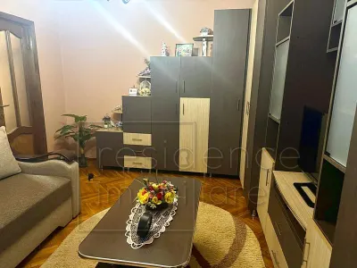 Apartament 2 camere separate,  Gherla, zona Parcul Mic - Gherla