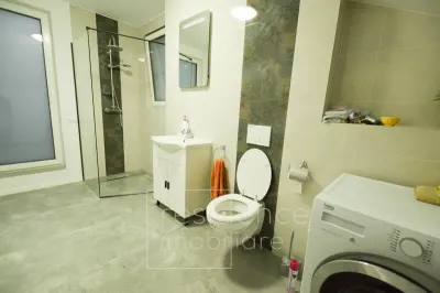 La cheie! Duplex Lux 5 camere, 191 mp in Europa, Curte 220 mp,Parcari - foto 18