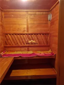 CASA CU ETAJ - BUCOVINA - foto 17