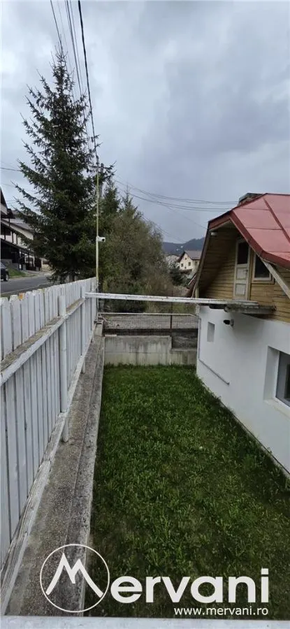 Casă de vânzare în Azuga - foto 4