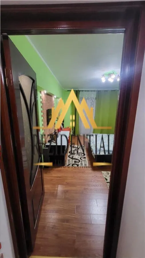 SUPER APARTAMENT CU 3 CAMERE - foto 9