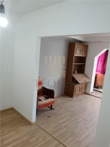 DE VANZARE APARTAMENT CU 1 CAMERA BARLAD - Barlad