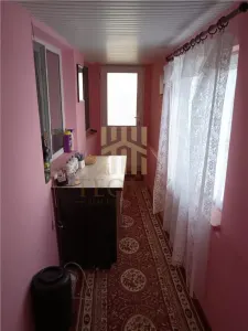 DE VANZARE CASA BCA IN BARLAD - foto 12