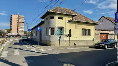 Vand casa cu 3 camere si 2 bai in zona centrala zona Casa de Pensii - Targu Mures
