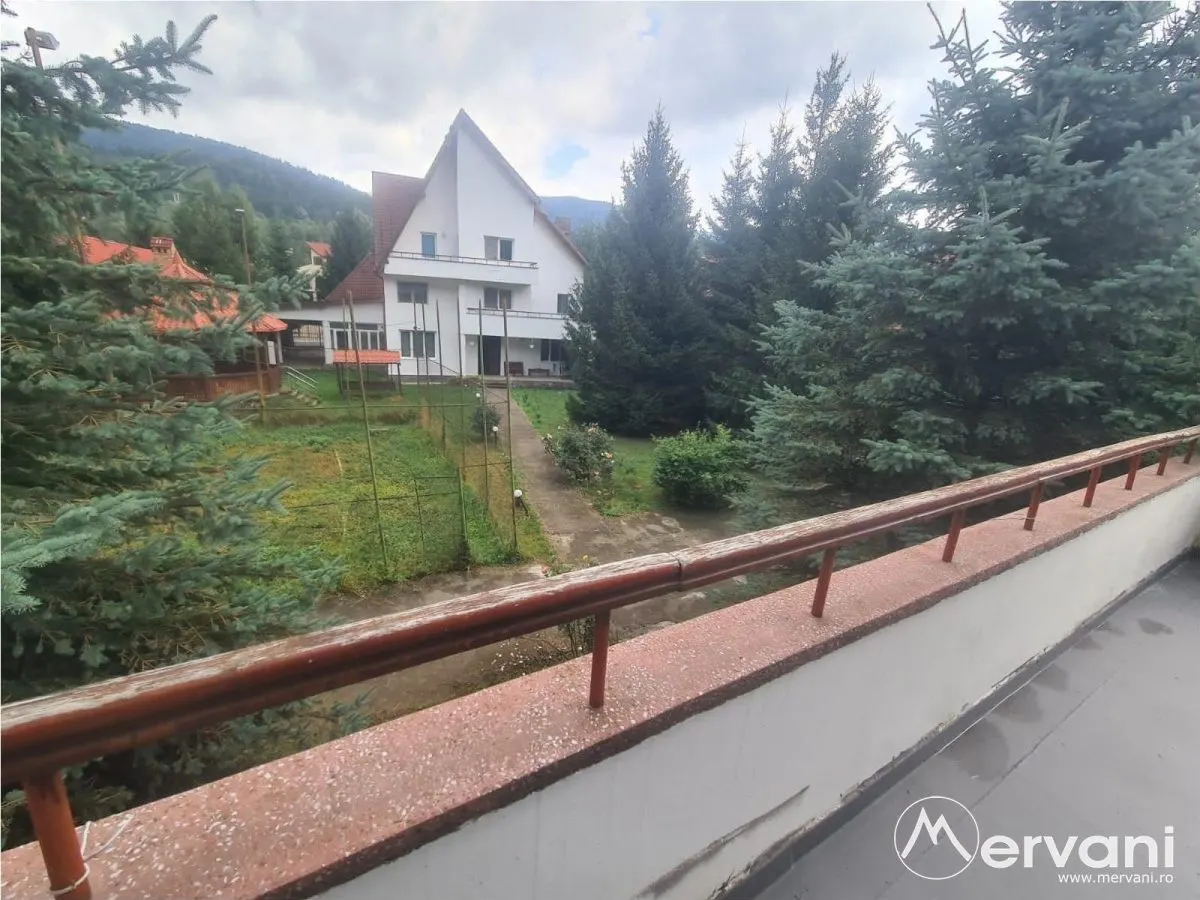 Complex turistic - Zona Piatra Arsa - foto 4