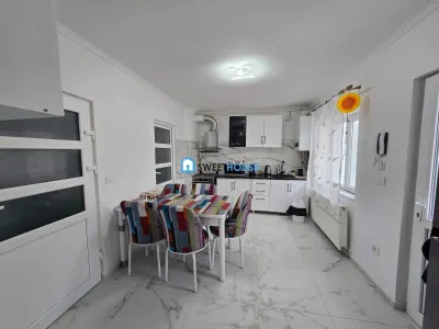 Casa cu doua apartamente in zona centrala Fagaras - Fagaras