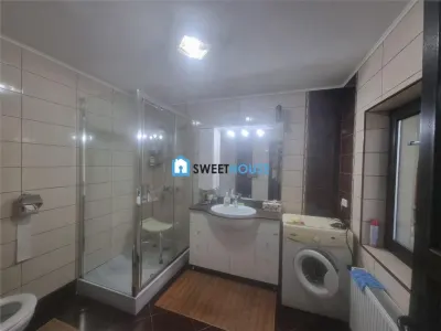 Casa de vanzare in Mandra  Spatiu generos si anexe - foto 12
