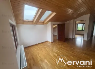 Vila de vanzare in Comarnic - foto 9