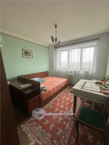 CENTRU BLOC GULIVER 3 CAMERE  LIBER ETAJ INTERMEDIAR - foto 3