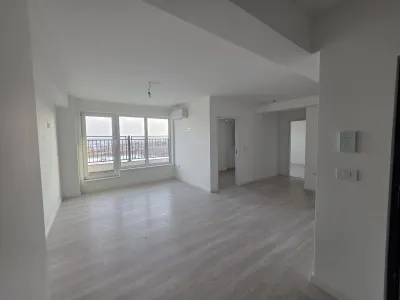 Apartament 3 camere - Etaj 3, 2bai - Str. Soarelui, Păcurari - Iasi