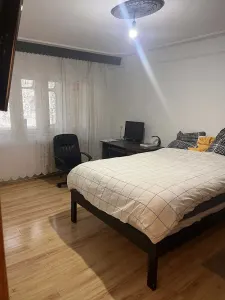 Vanzare Ap. 3 camere,decomandat ,zona Dacia 130k NEGOCIABIL - Iasi