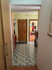 Apartament cu 3 camere - 71 m.p.- Nicolina 2, geam la baie - foto 11