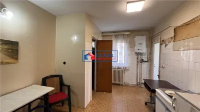Vanzare apartament 4 camere decomandate 96 mp in Manastur- zona Big Belly Calea Manastur - foto 3