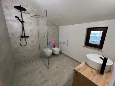 Inchiriere casa individuala cu panorama asupra orasului, cartier Gruia - foto 8