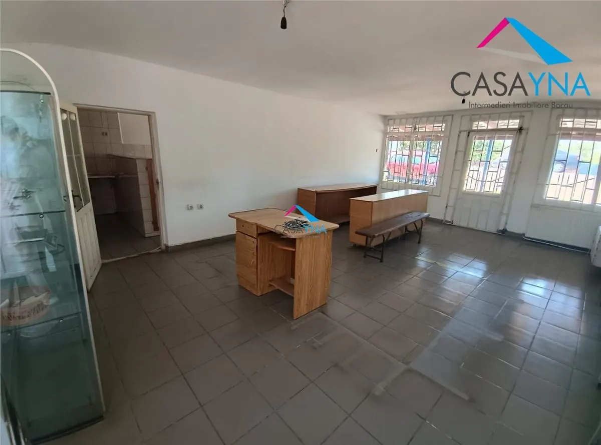 Spatiu comercial, 100 mp, zona Lilieci - foto 1