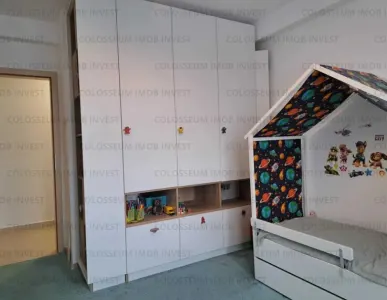 Apartament 3 camere, decomandat - zona Tractorul - foto 5