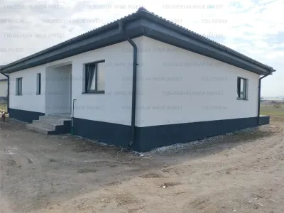 Casa individuala, 4 camere, curte proprie - Tarlungeni - Tarlungeni