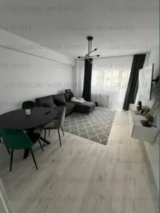 Apartament 3 camere, decomandat - zona Tractorul - Brasov