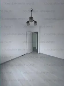 Apartament 2 camere, semidecomandat - zona Sacele - foto 4