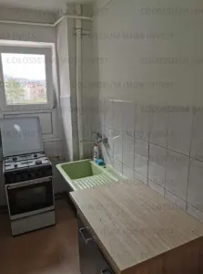 Apartament 2 camere, semidecomandat - zona Vlahuta - foto 5