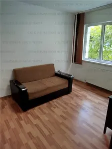 Apartament 2 camere,semidecomandat - zona Astra - Brasov