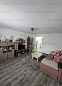 Apartament 2 camere, semidecomandat - zona Tractorul - foto 3