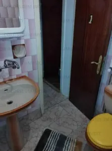 Apartament 4 camere, semidecomandat - zona Tractorul - foto 6