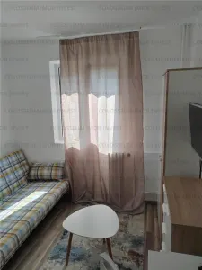 Camera de camin cu baie si bucatarie - zona Florilor - foto 3