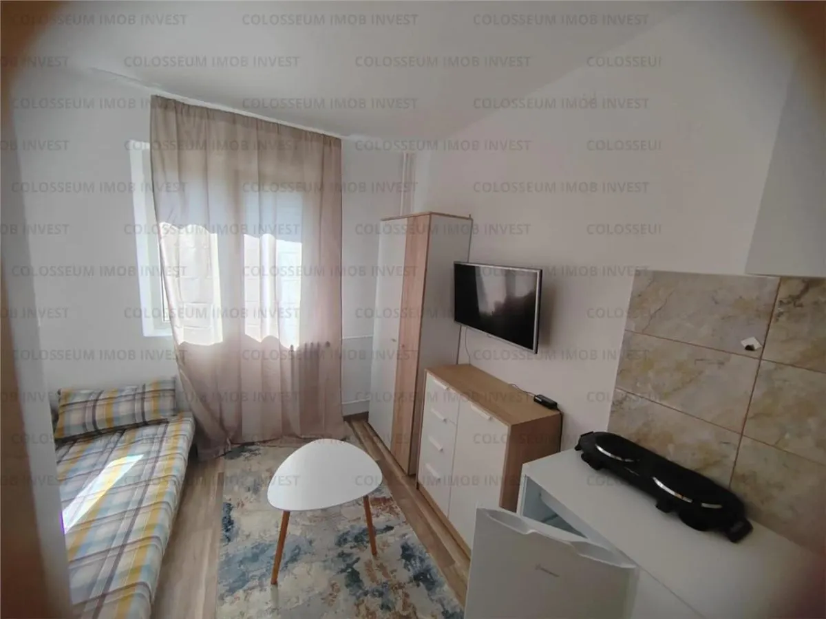 Camera de camin cu baie si bucatarie - zona Florilor - foto 4