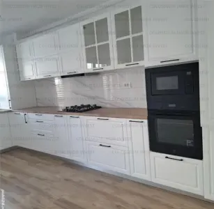 Apartament 3 camere, decomandat - zona Tractorul - Brasov