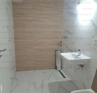 Apartament 3 camere, decomandat - zona Tractorul - foto 5