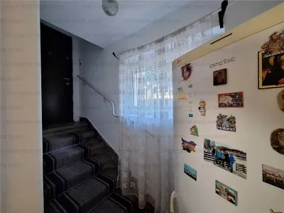 Apartament 3 camerere, decomandat - zona Central - foto 5