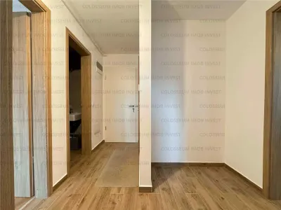 Apartament 2 camere, decomandat - zona Tractorul - foto 5